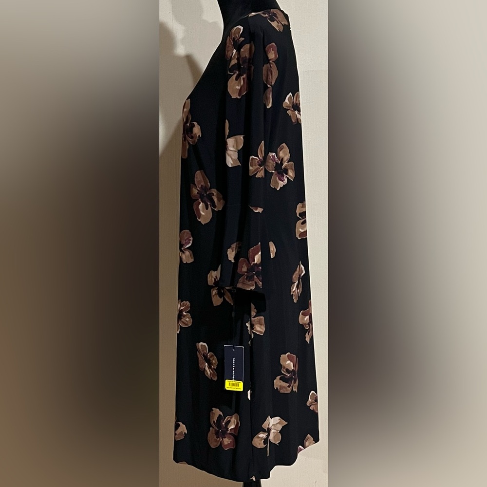 NWT Tommy Hilfiger Black Floral Long Sleeve Dress size 14 - Picture 4 of 8